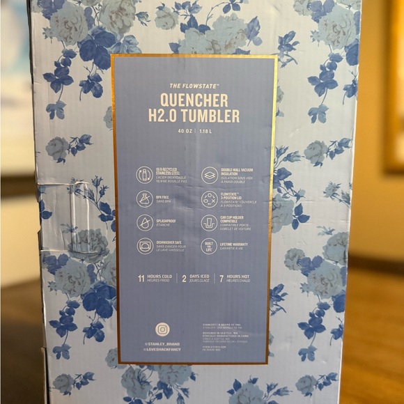 Stanley x Love Shack Fancy Everblooming Rosettes 40oz Tumbler NIB - Picture 3 of 6